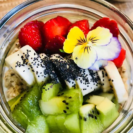 Berghotel-gasthof Gstrein فندق