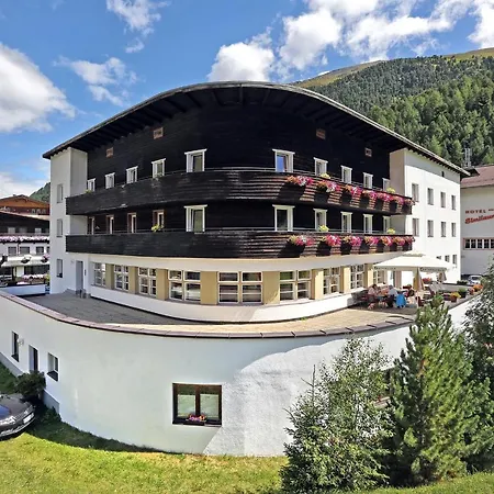 ホテル Berghotel-gasthof Gstrein