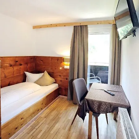 Berghotel-gasthof Gstrein 3*