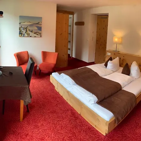Berghotel-gasthof Gstrein Hotel 3*