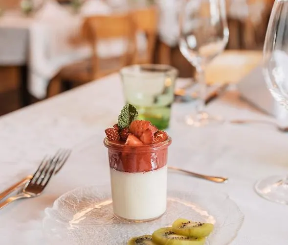 Hotel Berghotel-gasthof Gstrein 3*