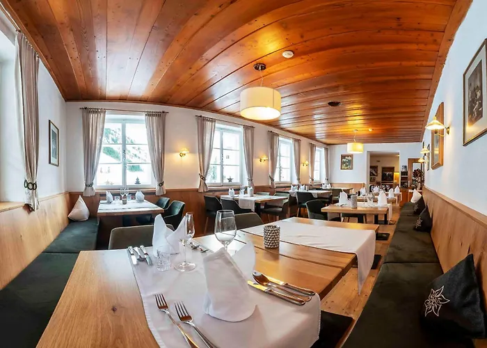 Berghotel-gasthof Gstrein 3*