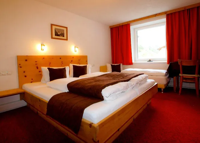 Berghotel-gasthof Gstrein 3*