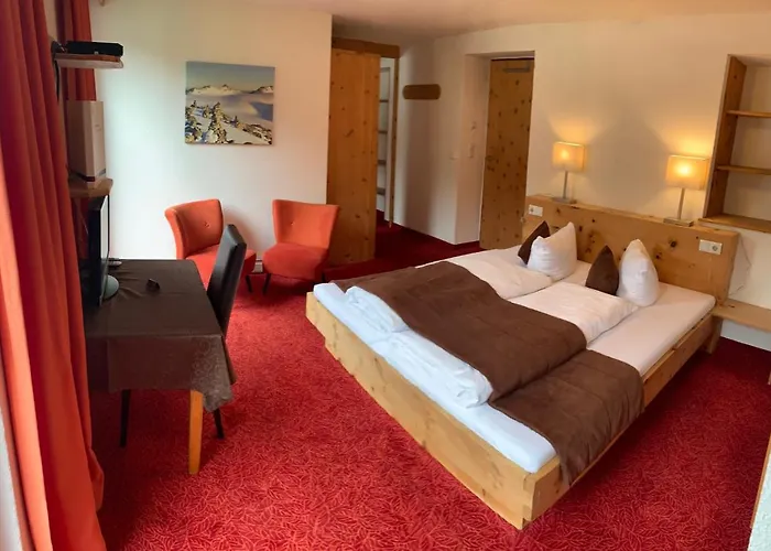 Berghotel-gasthof Gstrein Hotel 3*