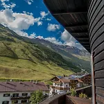 Berghotel-gasthof Gstrein Hotel Vent