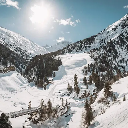 Berghotel-gasthof Gstrein Otel