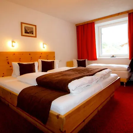 Berghotel-gasthof Gstrein 3*