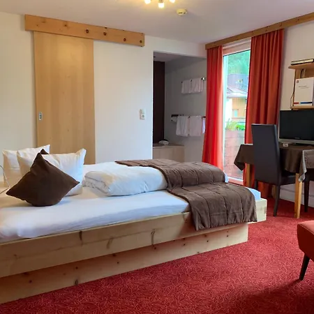 Otel Berghotel-gasthof Gstrein